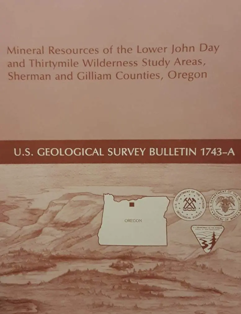 Reported Occurrences Of Selected Minerals In Arizona [Paperback] T.F.Et Al Stipp 1