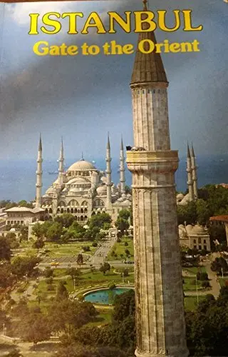 Istanbul Gate To The Orient [Paperback] Can, Turhan 1
