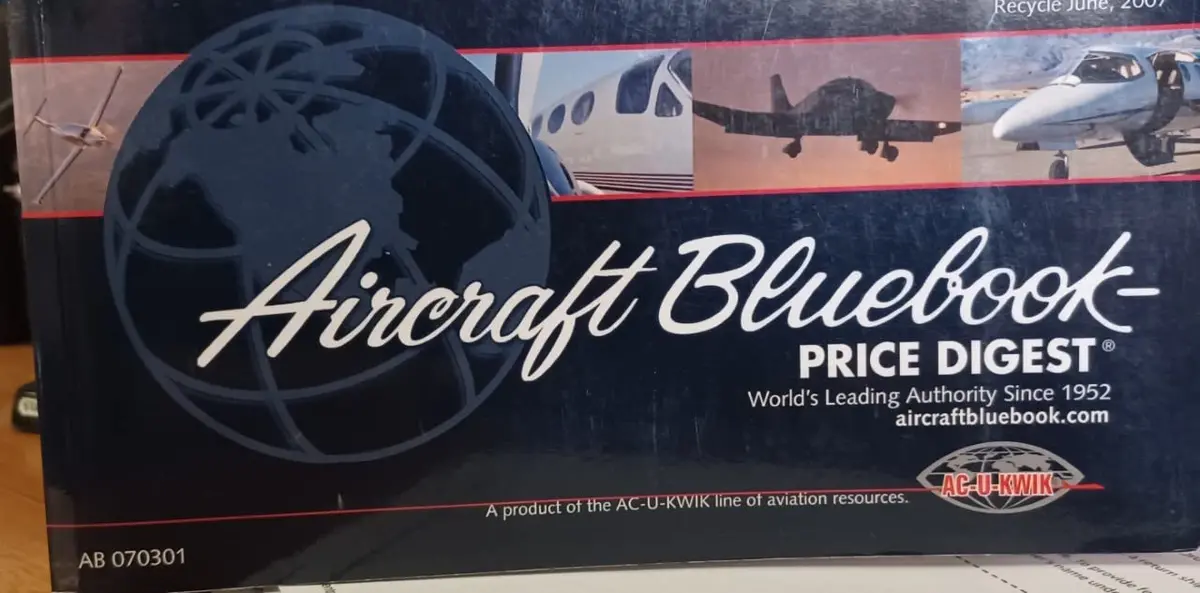 Aircraft Bluebook Price Digest - Fall 2005 - Vol. 05-3 [Paperback] N/A 1