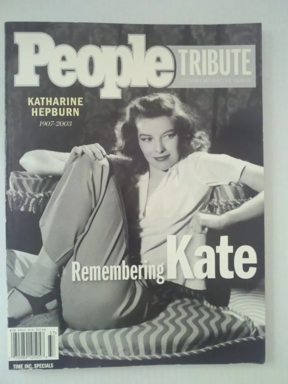 People Tribute Commemorative Issue Remembering Kate - Katharine Hepburn [Paperback] People Magazine Editors 1