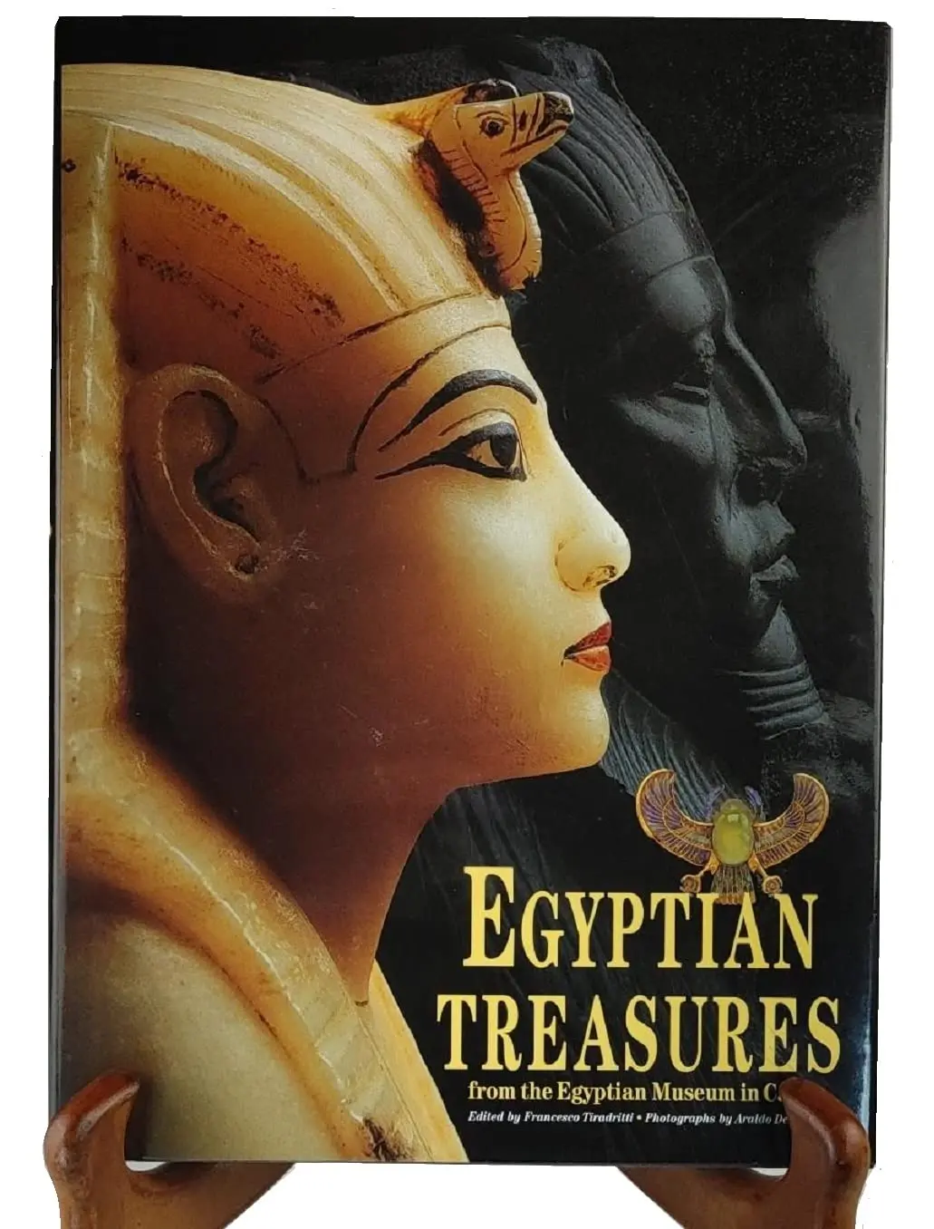 Egyptian Treasures From The Egyptian Museum In Cairo [Hardcover] Tiradritti, Francesco 1
