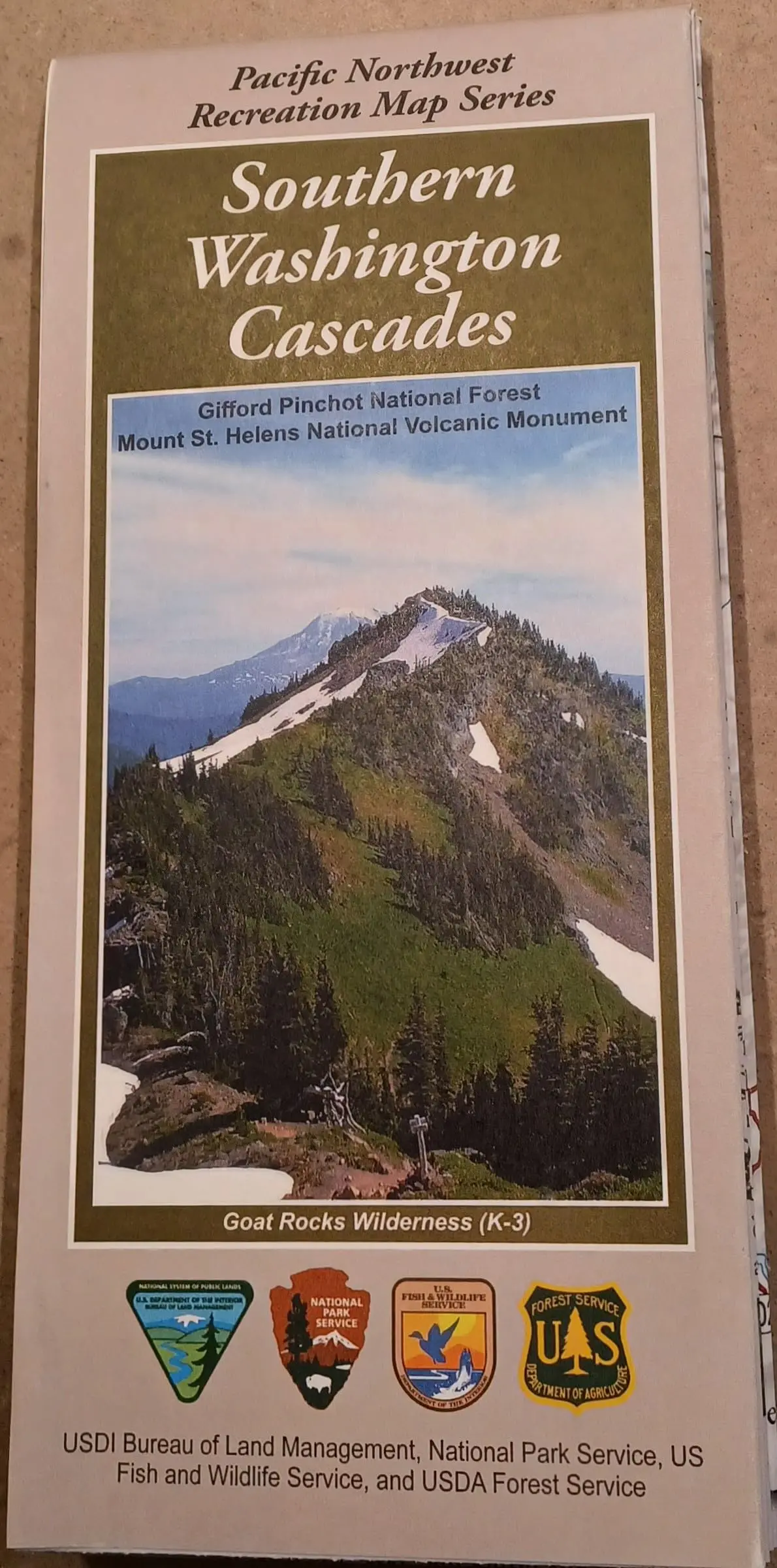 Southern Washington Cascades (Pacific Northwest Recreation Map Series) [Map] Staff 1