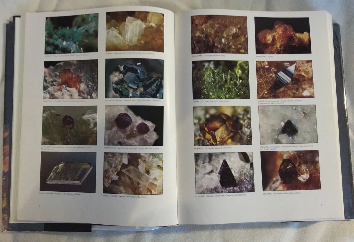 Encyclopedia Of Minerals [Hardcover] Roberts, Willard Lincoln,George Robert Rapp,Jr., Julius Weber. 1