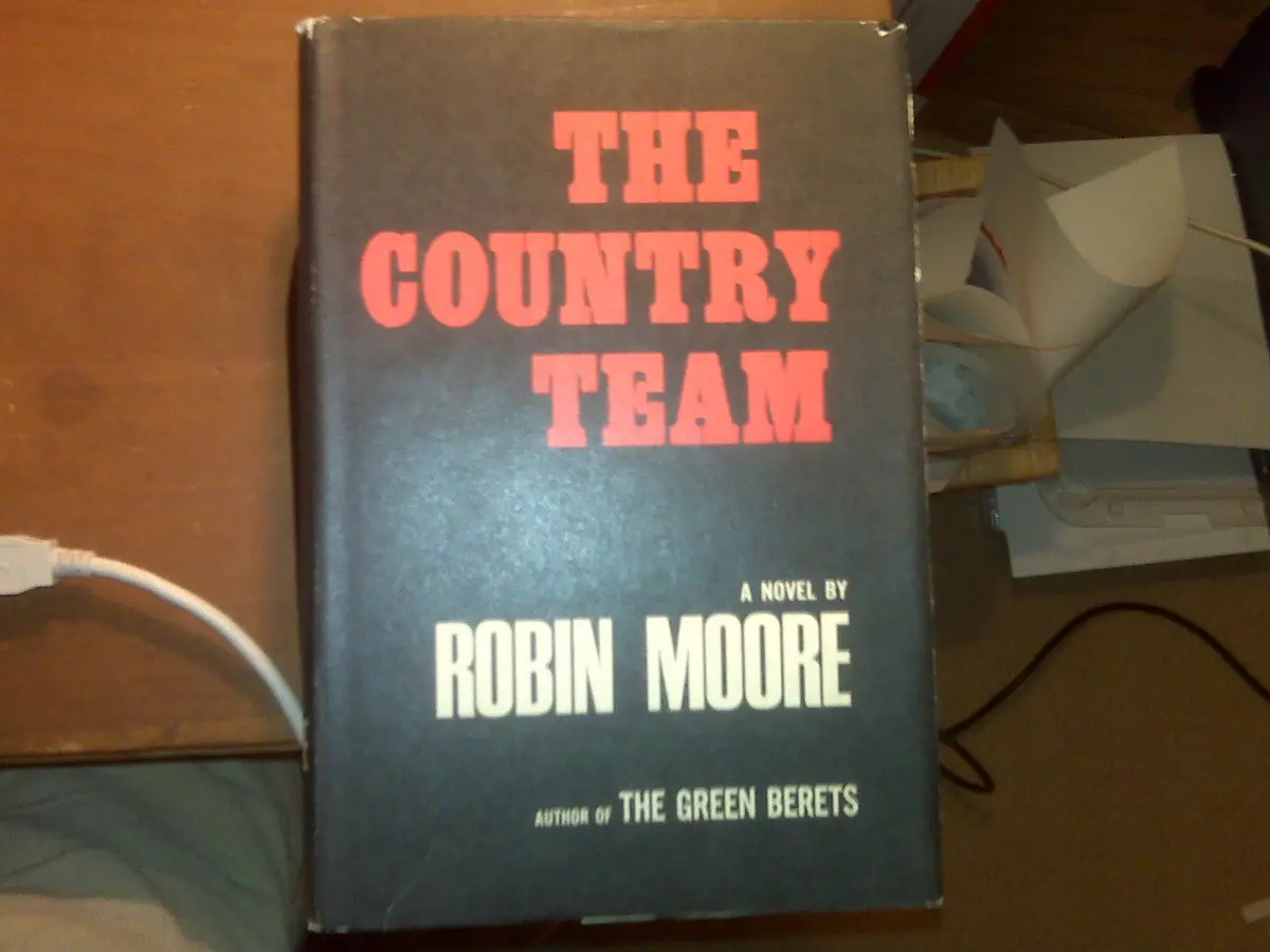The Country Team (Bce) [Hardcover] Moore, Robin 1
