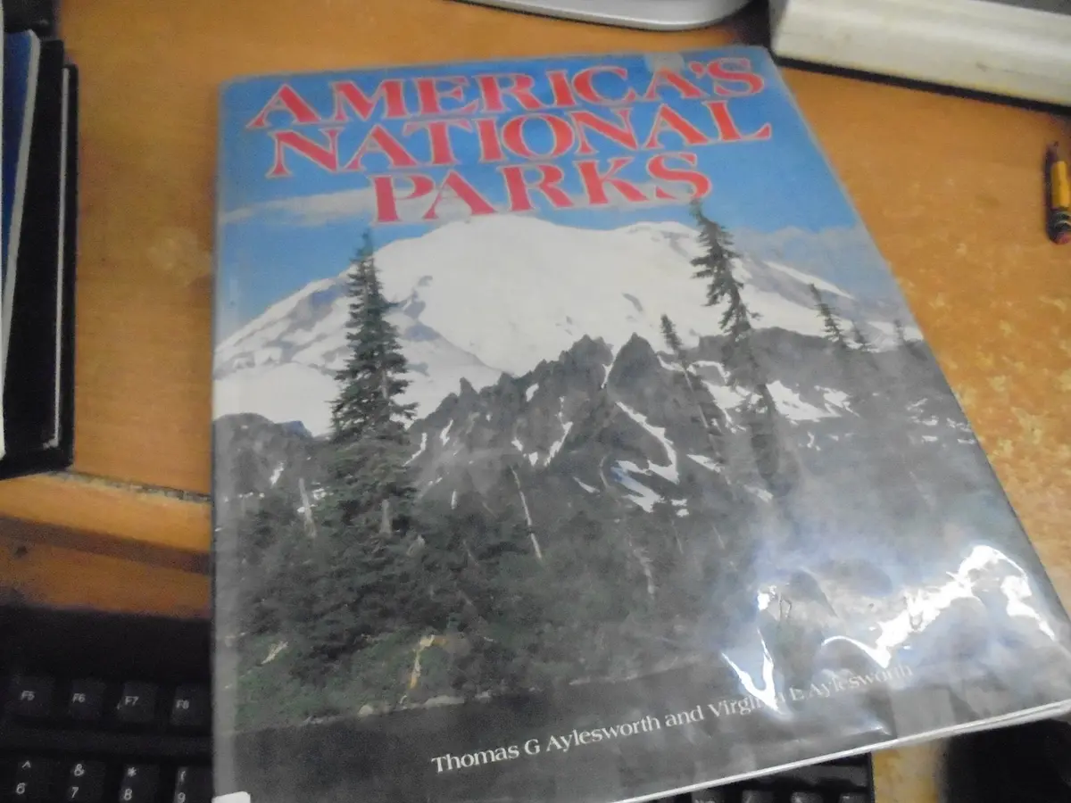 America's National Parks [Hardcover] Thomas G 1