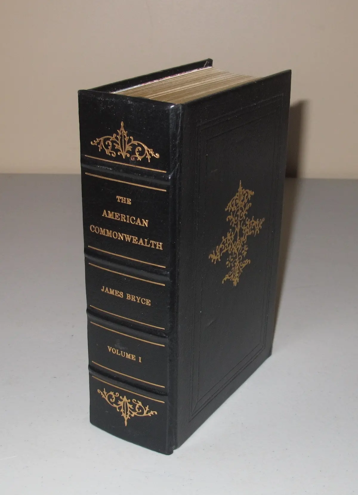 The American Commonwealth- Volume I [Hardcover] James Bryce 1