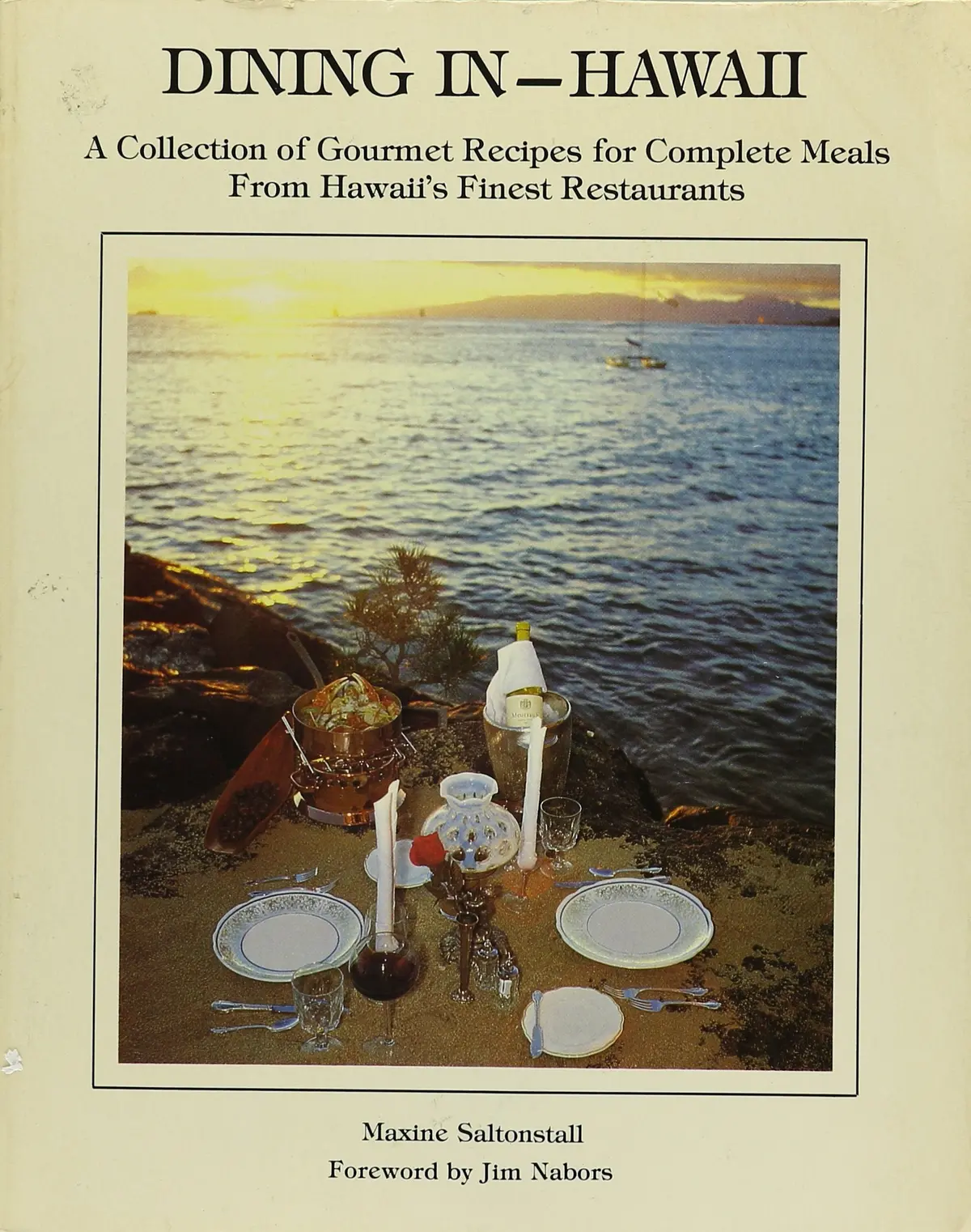 Dining In--Hawaii (Dining In--The Great Cities) [Paperback] Saltonstall, Maxine 1