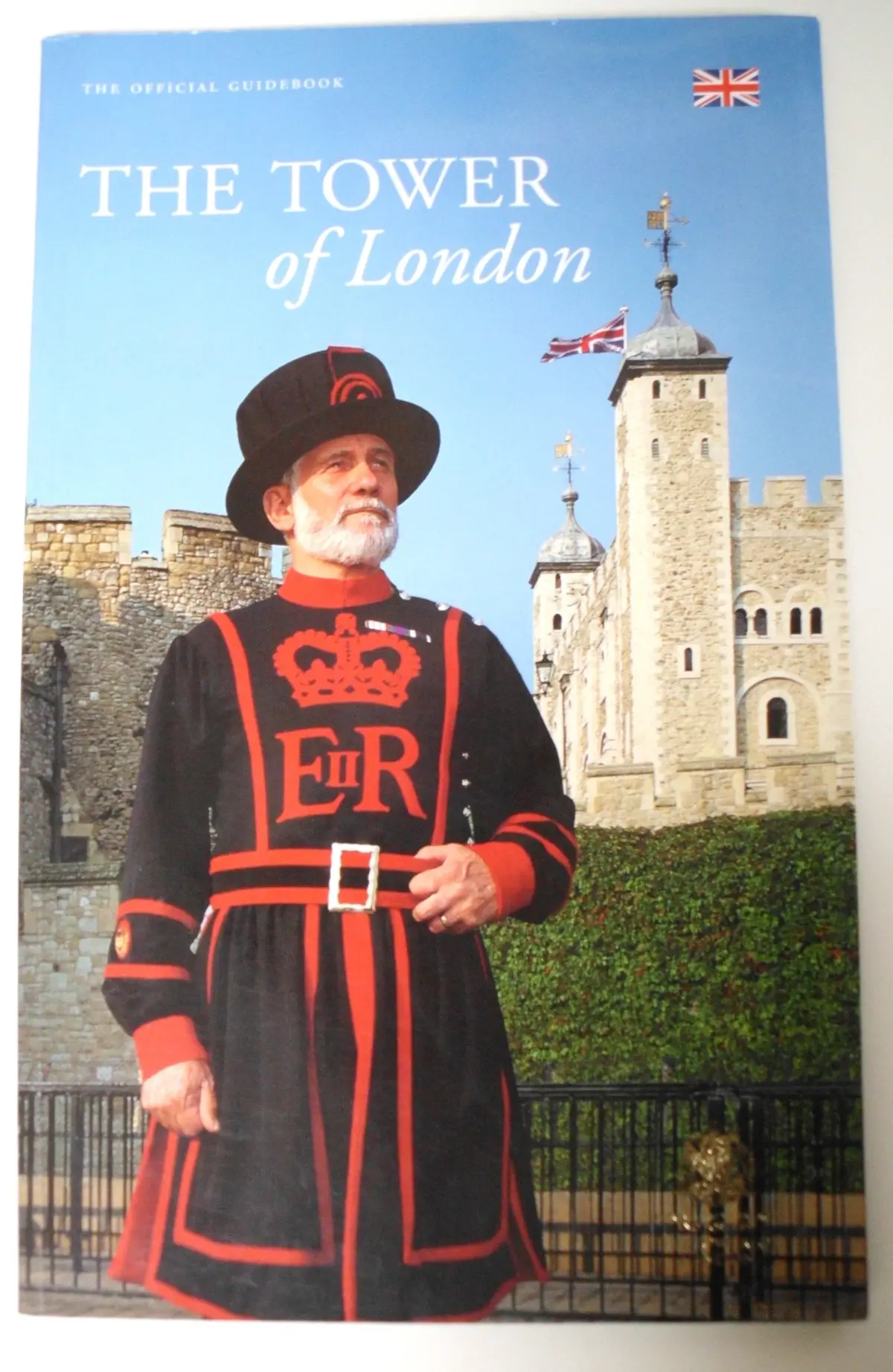 The Official Tower Of London Guidebook [Paperback] Edward Impey; Peter Hammond And Simon Thurley 1