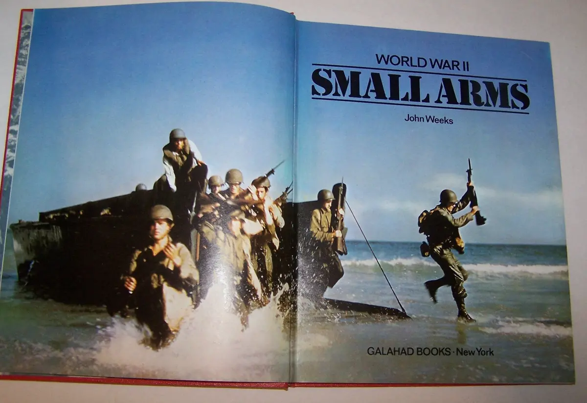 World War Ii Small Arms [Hardcover] Weeks John 1