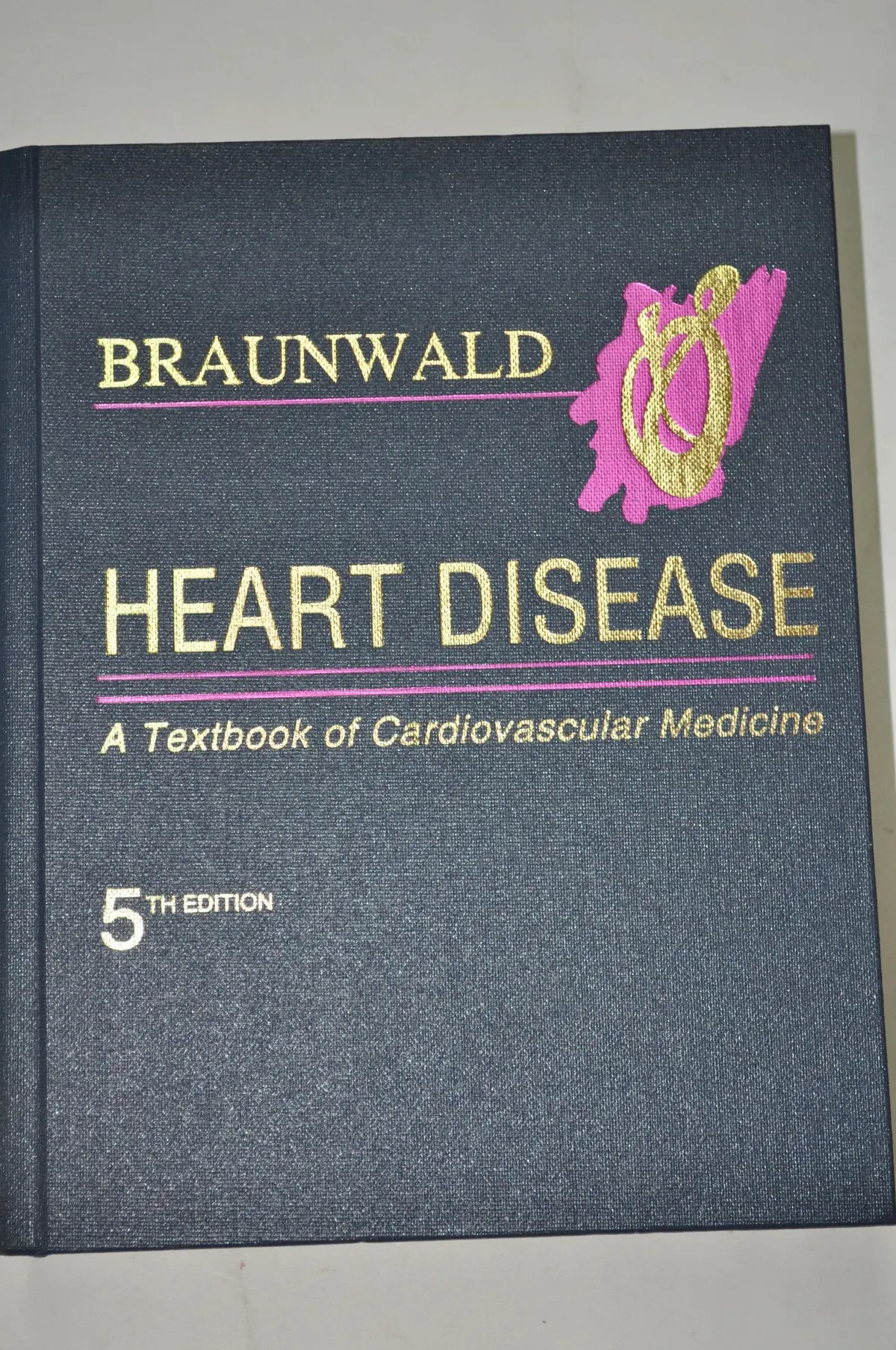 Heart Disease: A Textbook Of Cardiovascular Medicine (Two-Volume Set) [Paperback] Eugene Braunwald 1