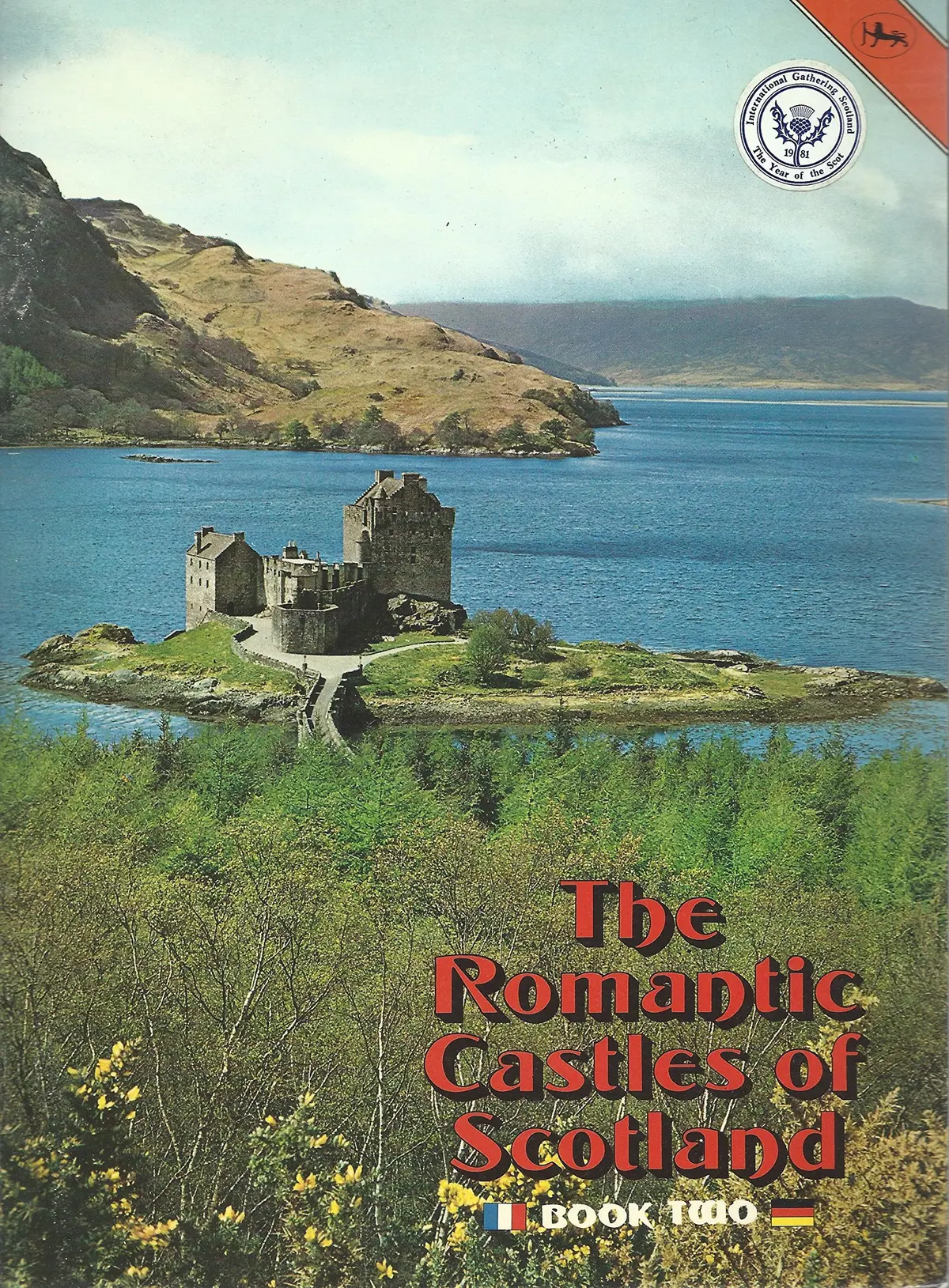 The Romantic Castles Of Scotland Book Two [Paperback] Gunn, Douglas 1